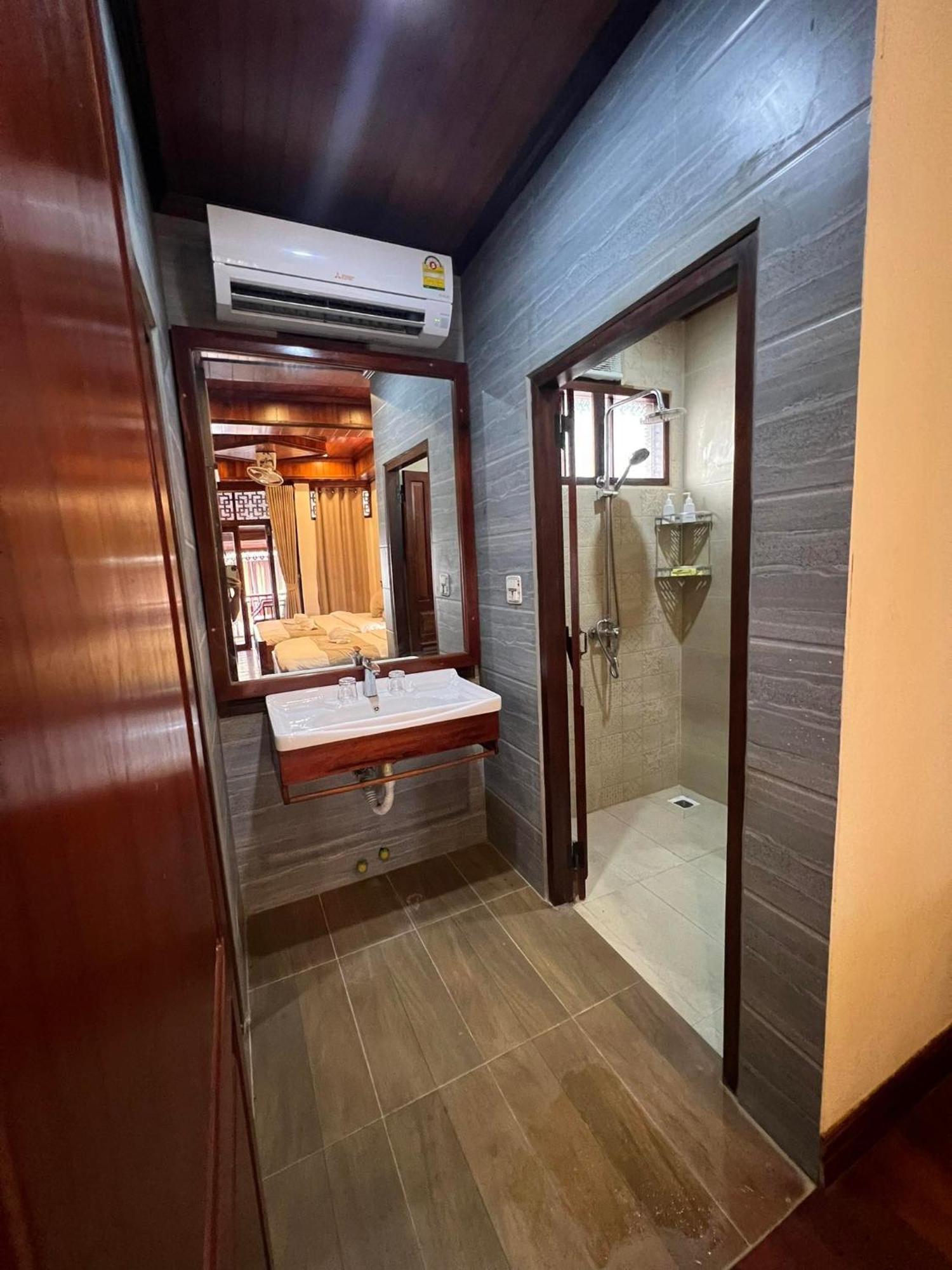 Chaluenxay Boutique Hotel Luang Prabang Dış mekan fotoğraf