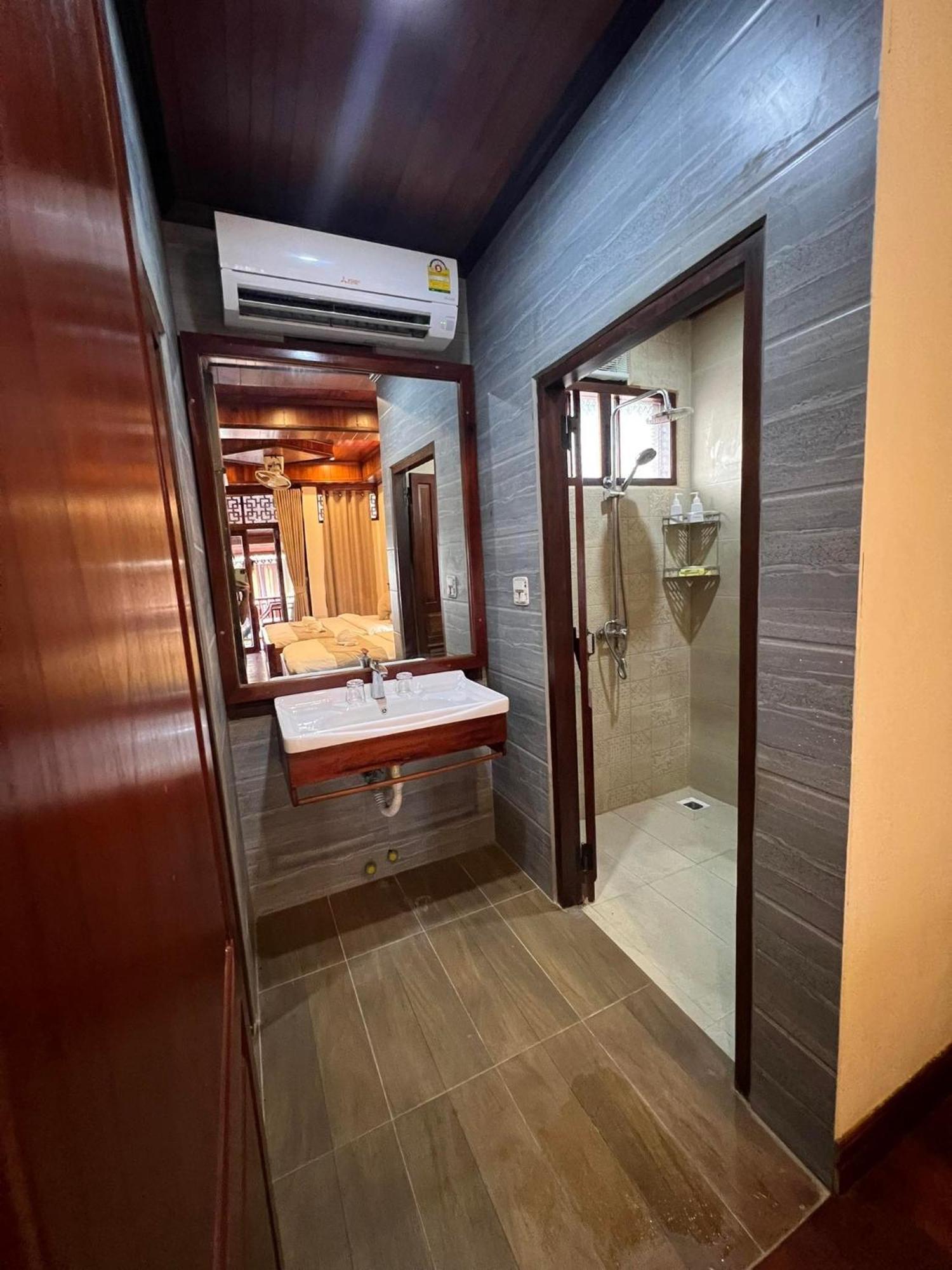 Chaluenxay Boutique Hotel Luang Prabang Dış mekan fotoğraf